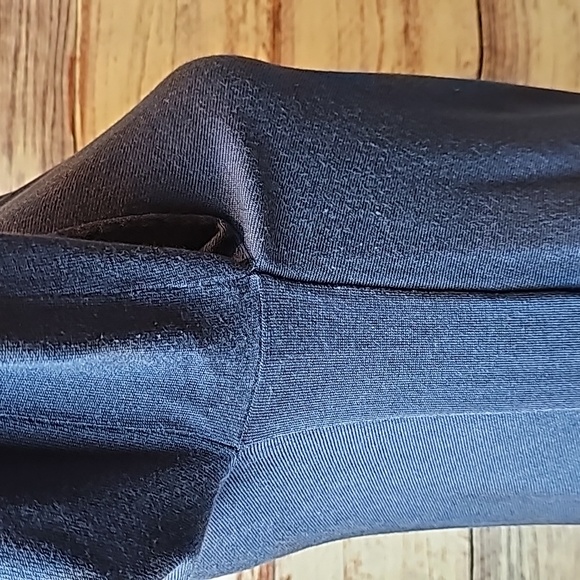 NEW ALFANI DARK BLUE LONG SLEEVE ASYMMETRICAL PULLOVER SWEATER - Picture 8 of 11